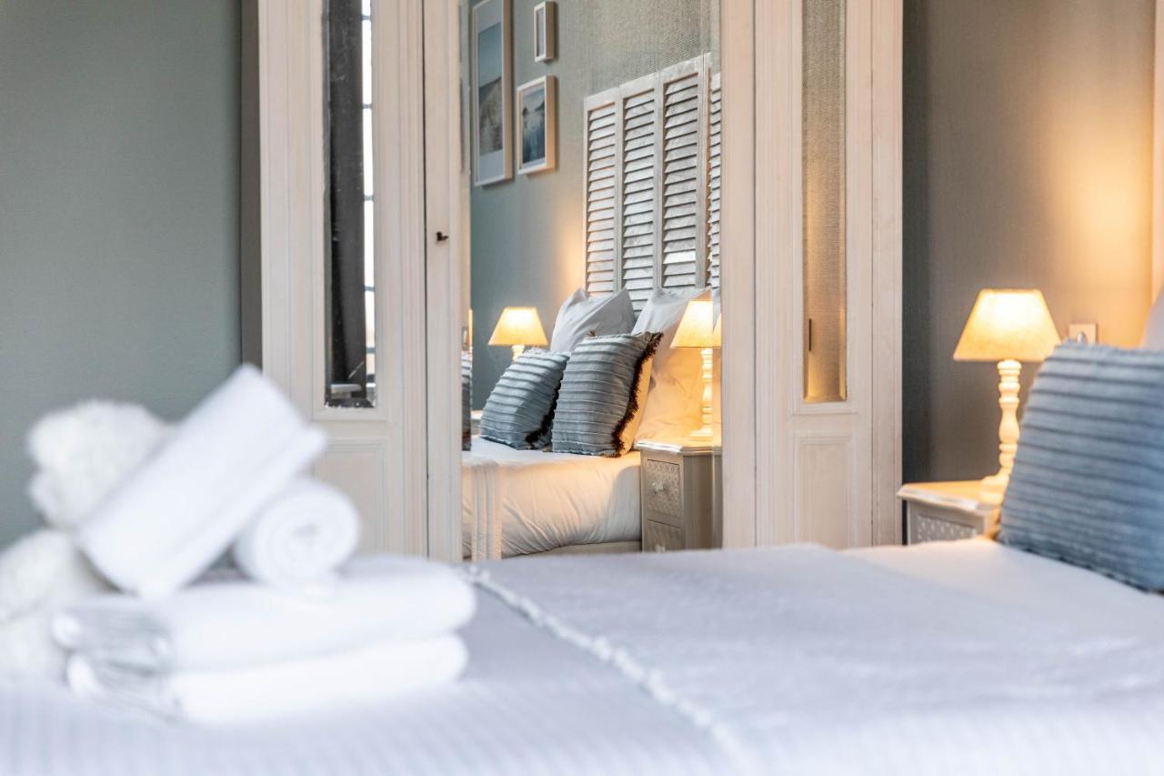Hotel O Chateau Hayange Экстерьер фото