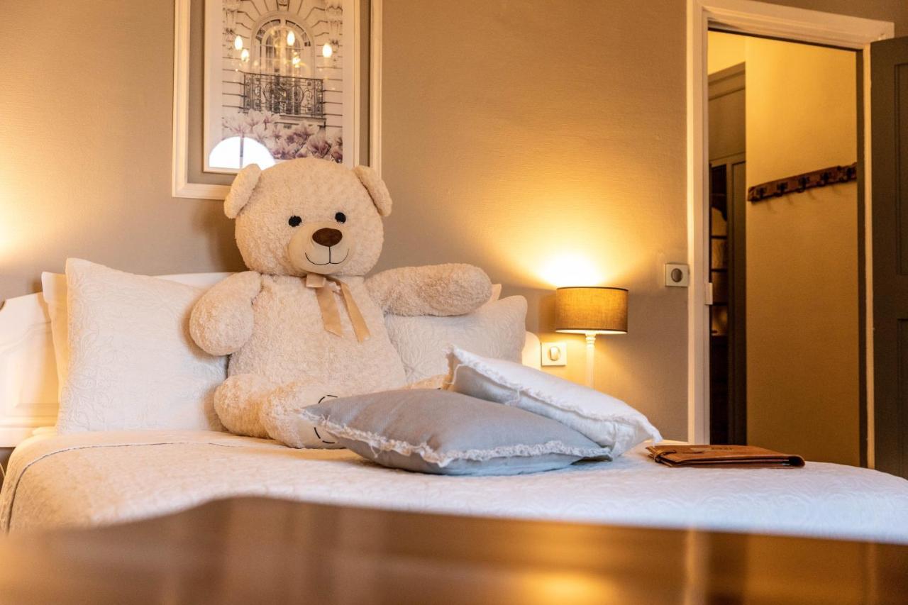 Hotel O Chateau Hayange Экстерьер фото