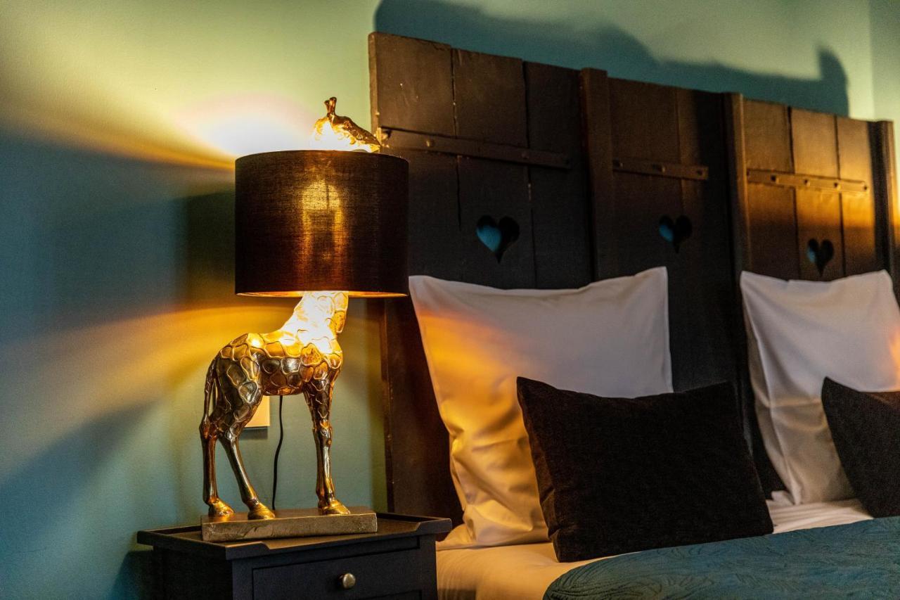 Hotel O Chateau Hayange Экстерьер фото