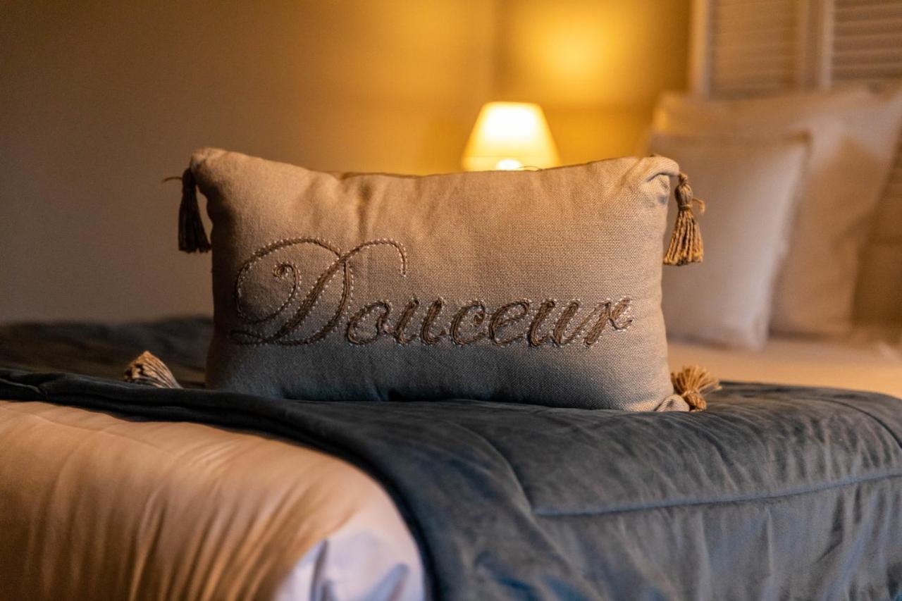Hotel O Chateau Hayange Экстерьер фото